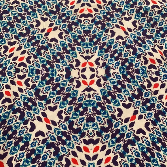 Flowy Top - Picture 2 of 4